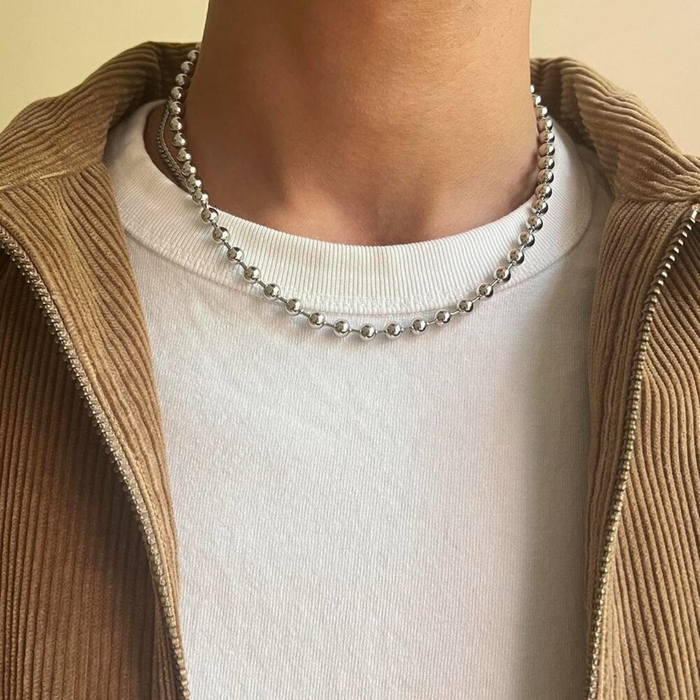 y2k style silver link chain necklace